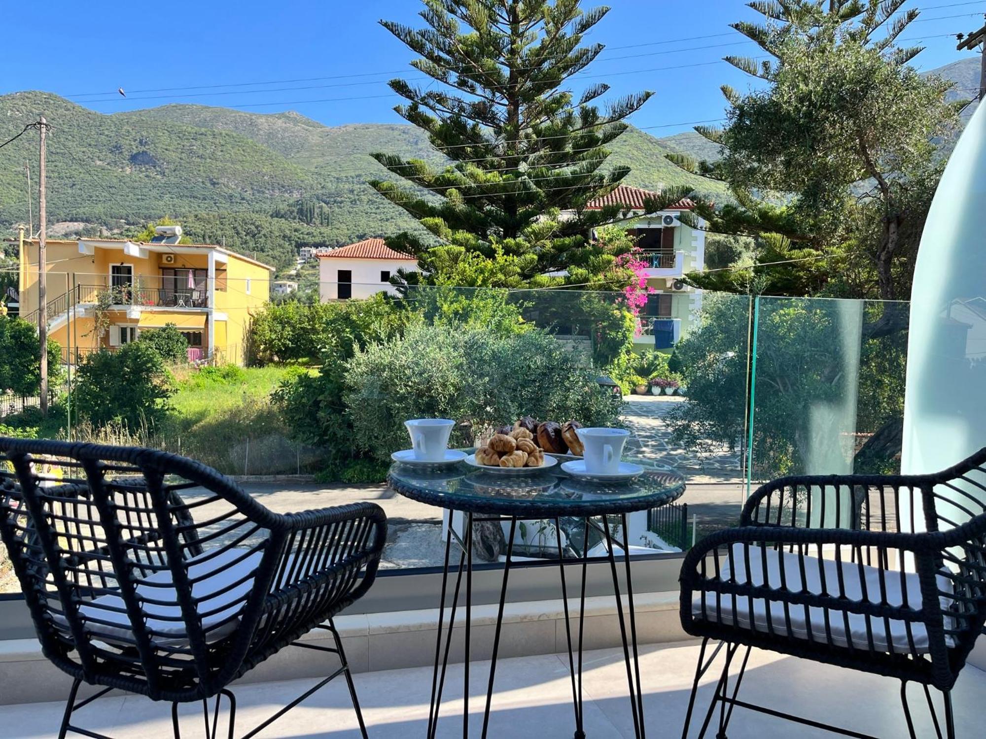 Maison Deluxe Studios And Apartment Parga Exterior photo